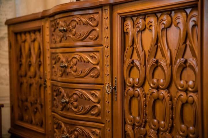 Traditional Antique Deco House Apartment *